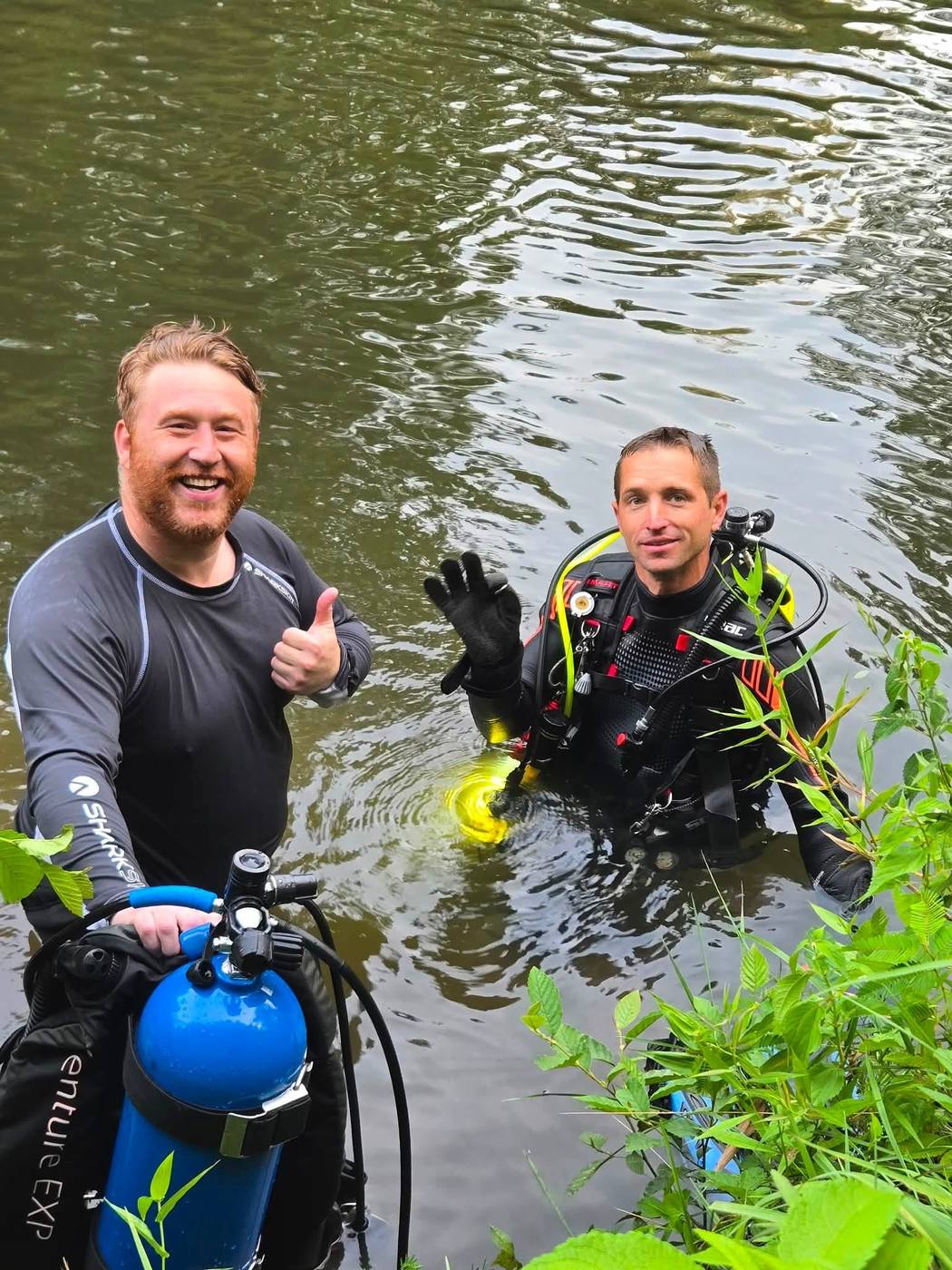 TSR divers preparing to enter the water