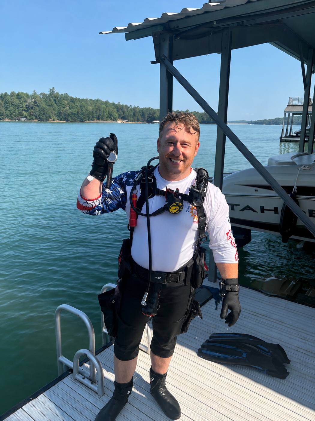 TSR diver on surface support